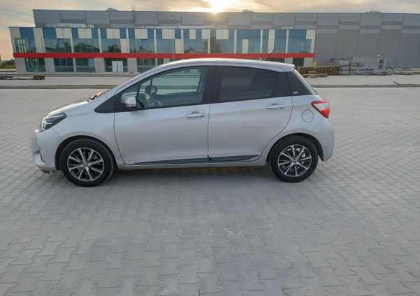 Toyota Yaris cena 56000 przebieg: 67000, rok produkcji 2019 z Niepołomice małe 326